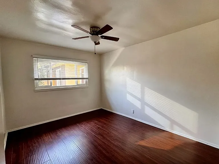 261 S New Hampshire Ave — Photo 10