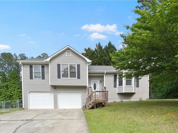 140 Oak Landing Ct, Douglasville, GA 30134