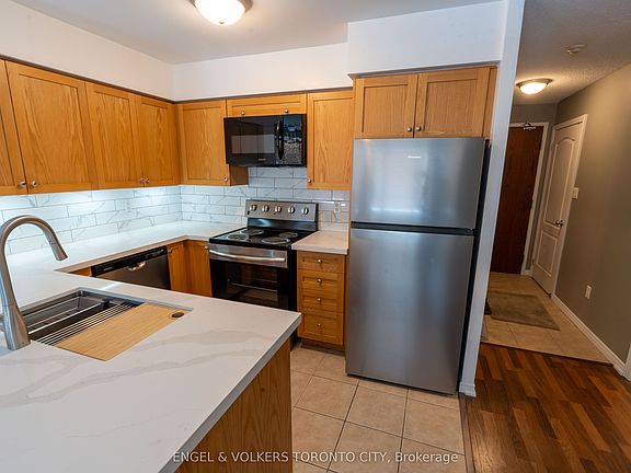 4th image of 2772 Keele St #711