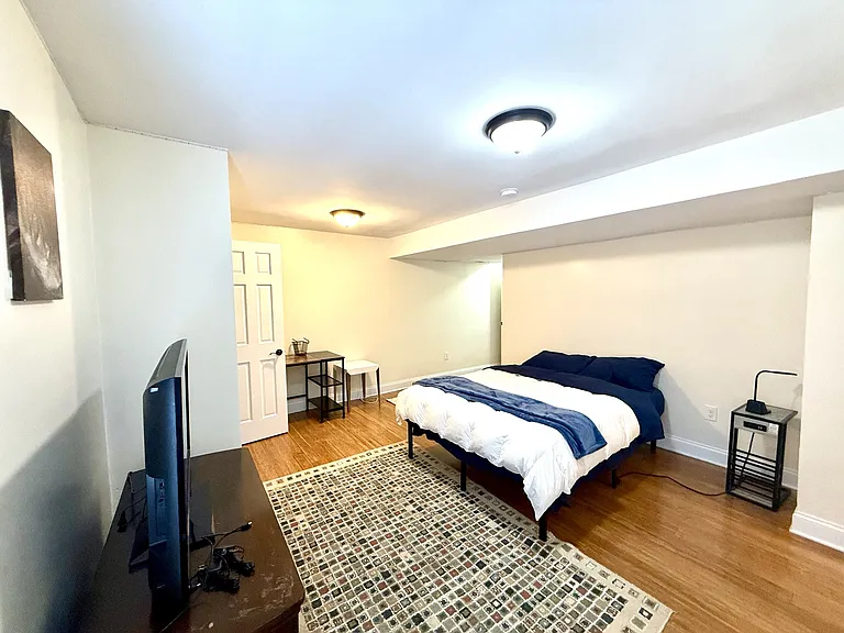 410 Lancaster Ave — Photo 51