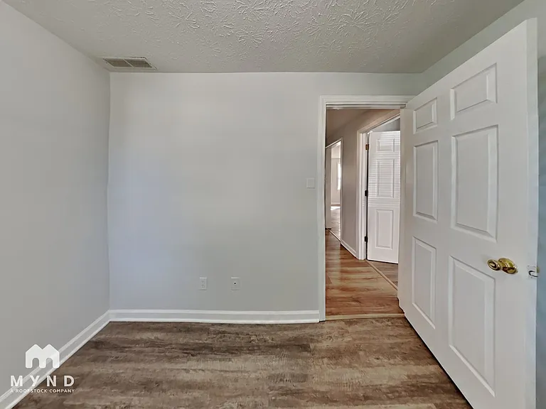 808 W Smith Valley Rd — Photo 13