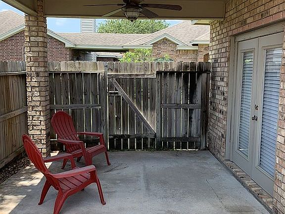 Covered Patio - Side Yard