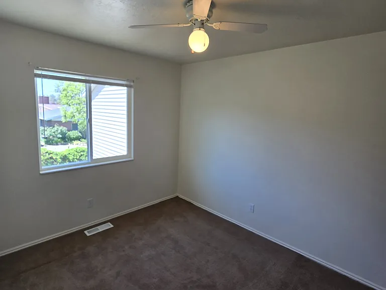 May Rent FREE!! — Photo 6