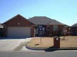 10216 Aberdeen Dr, Yukon, OK 73099