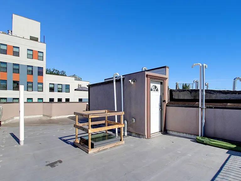 952 Madison St #2 — Photo 12
