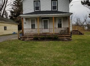 16 Cemetery Rd, Lancaster, NY 14086