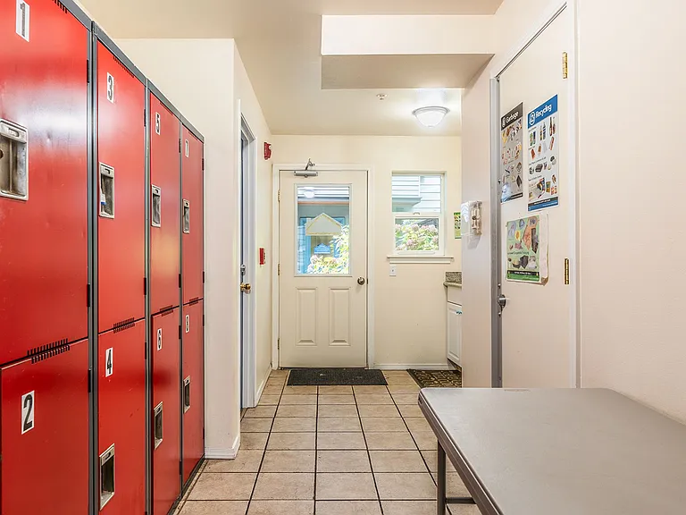 Videre - Courtyard Studios on Cap Hill! — Photo 10