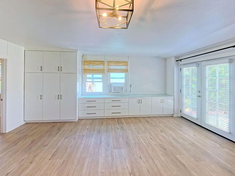 1st image of 630 Beverly Dr