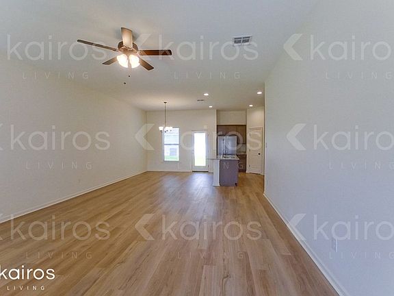 2nd image of 204 Teddy Ln
