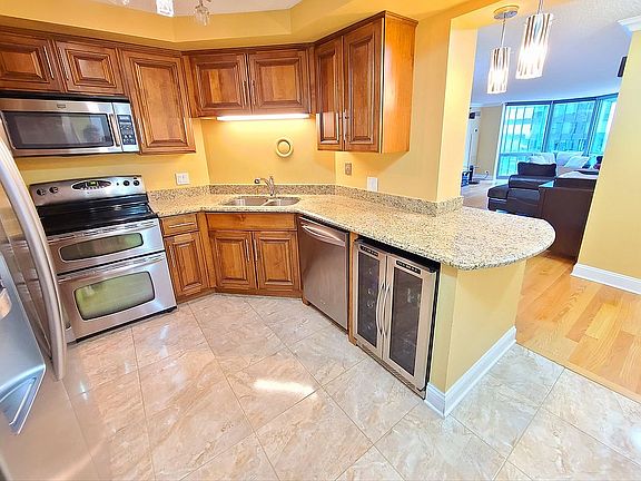 5th image of 195 N Harbor Dr APT 1505