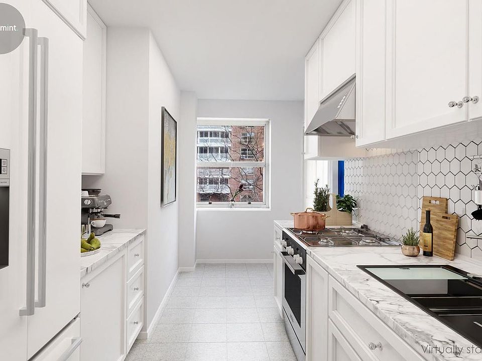 1st image of 80 La Salle St APT 7D
