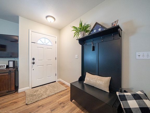 3rd image of 3559 Barkwood Dr