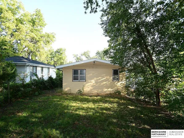 3509 Redick Ave, Omaha, NE 68112