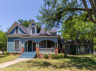 228 W Heard St, Cleburne, TX 76033