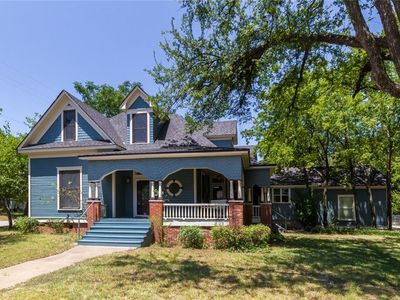 228 W Heard St, Cleburne, TX, 76033