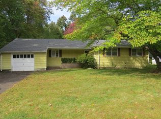 17 Matt Dr, Fairfield, NJ 07004