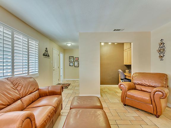 2nd image of 604 Castile Ave