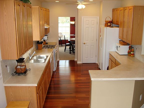 4th image of 5120 Sandpiper Ct