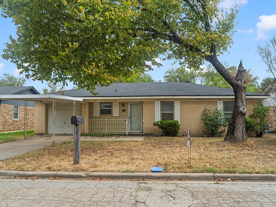 110 S Oak Dr