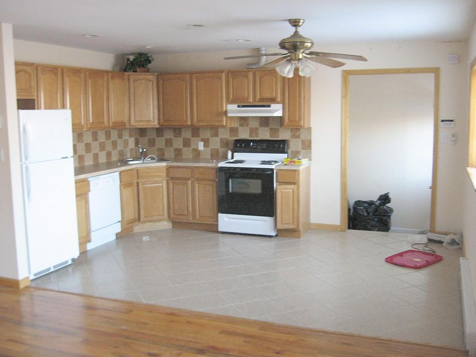 2nd image of Sparrow Rd