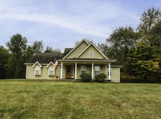 3955 Hogback Rd, Fowlerville, MI 48836