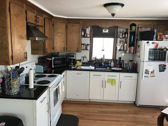 5th image of 47 Central Dr