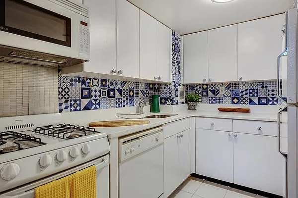 Rented by Oxford Property Group | media 16