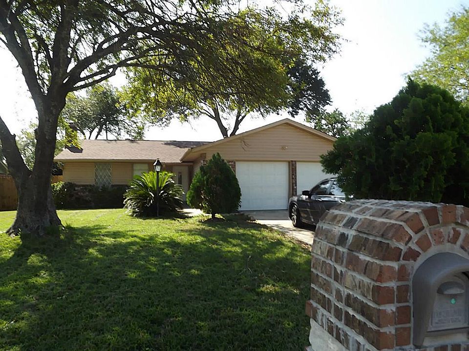 1st image of 2503 Regal Wood Dr
