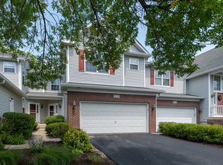 321 Ridge Rd, North Aurora, IL 60542