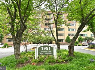 1951 Sagewood Ln #3, Reston, VA 20191