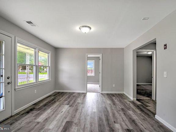 4th image of 720 Bermuda Dr