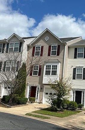 3rd image of 11403 Wytheville Ct