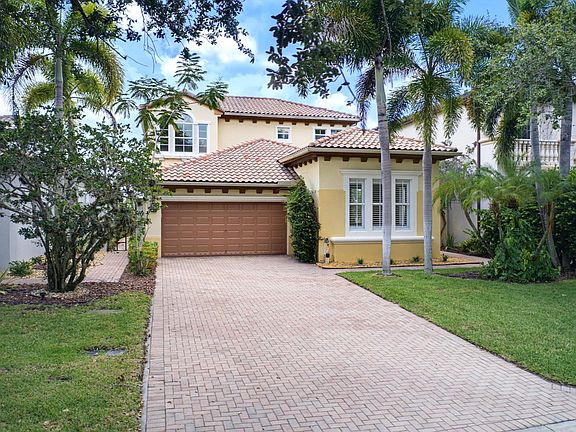 4th image of 6679 NW 128TH Way
