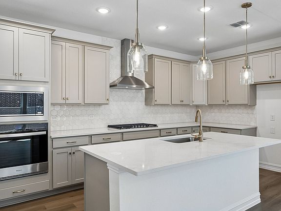 4th image of 1208 Kadynce Ln