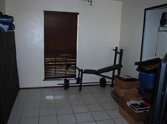 5th image of 3010 Santa Anna Ave