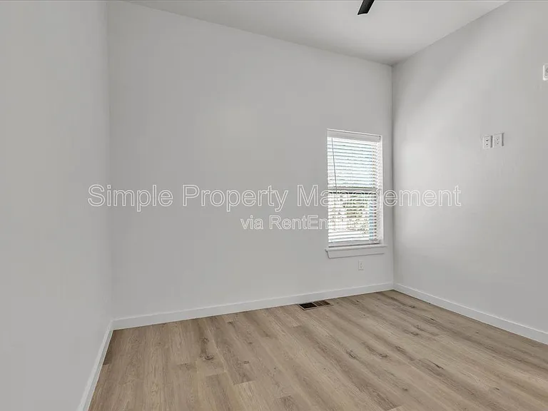 1625 NW 16th St #2 — Photo 10