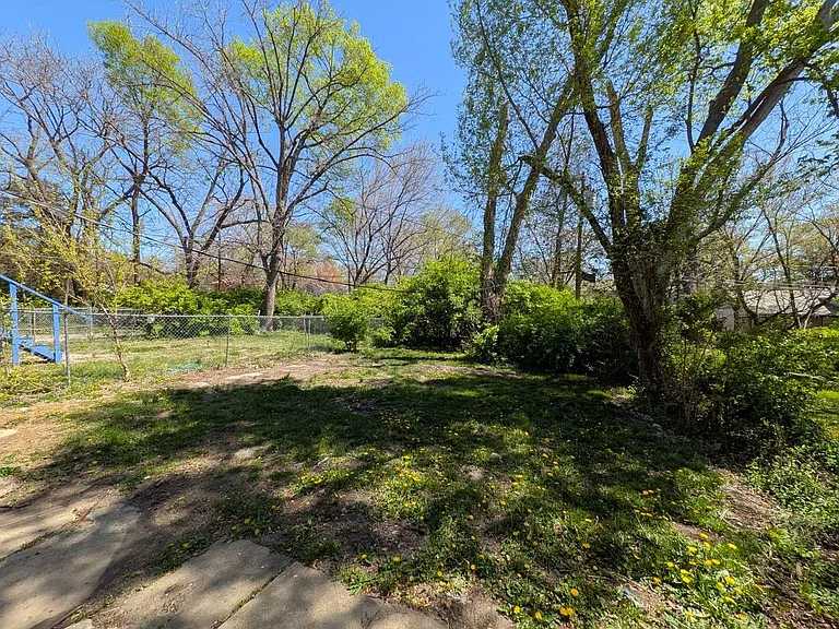 5817 Park Ave — Photo 10