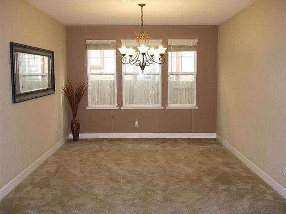 5th image of 2768 Mojave Dr