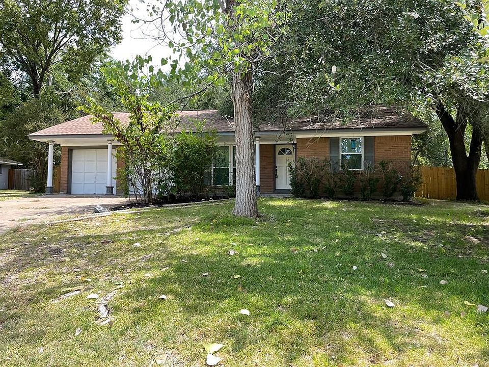 1st image of 409 Far Hills Ln