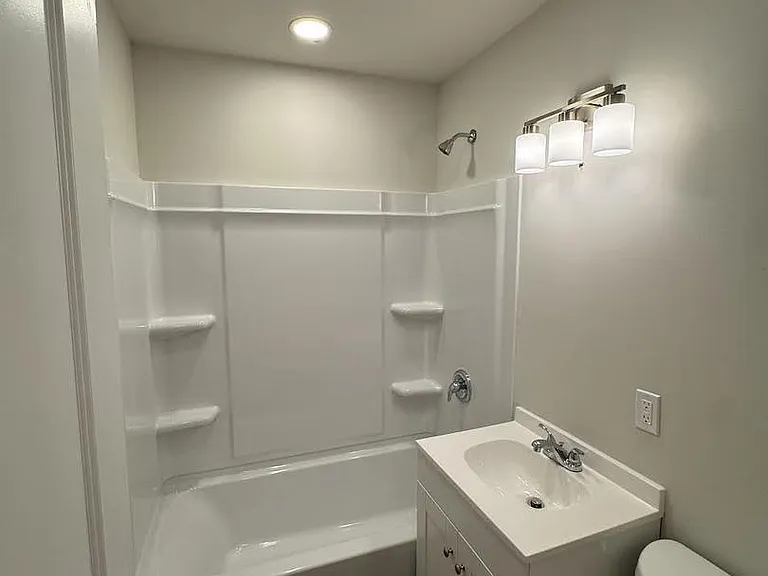601 E Lakeshore Dr — Photo 10