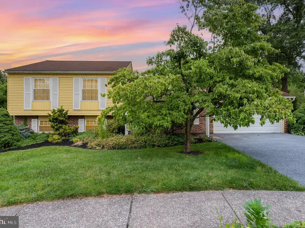 4784 Sweetbrier Ter, Harrisburg, PA 17111