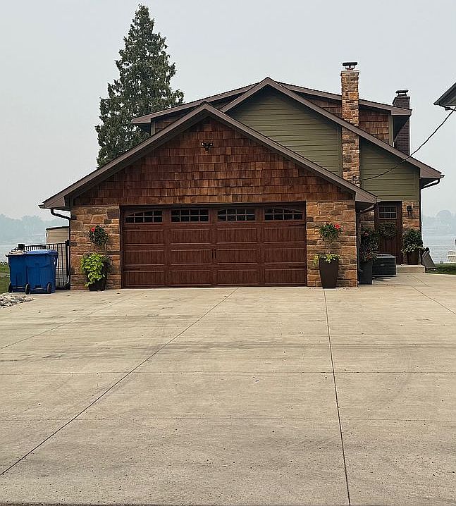 1st image of 945 Stratton Dr