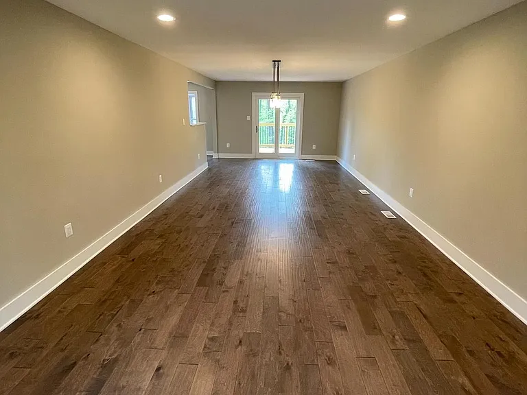 3428 Reedy Dr — Photo 4