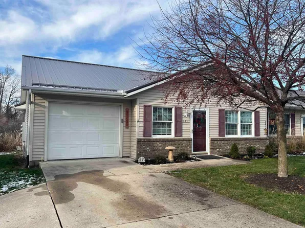 411 S Harkless Dr, Syracuse, IN 46567