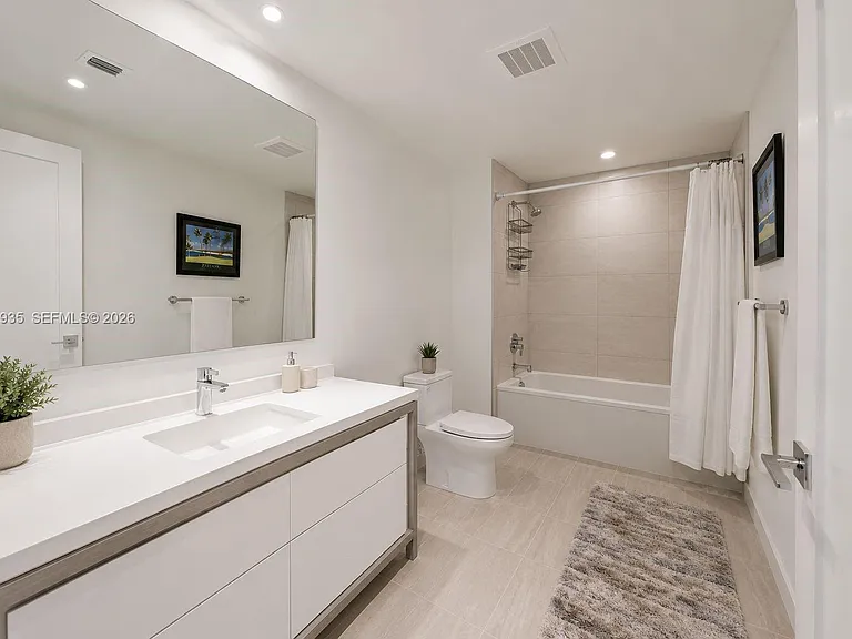 2000 Metropica Way #1408 — Photo 11