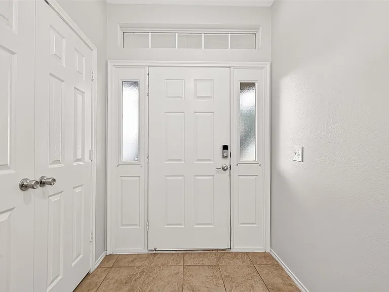 16855 Mammoth Springs Dr — Photo 4