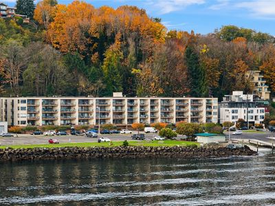 1301 Harbor Avenue SW #211, Seattle, WA, 98116