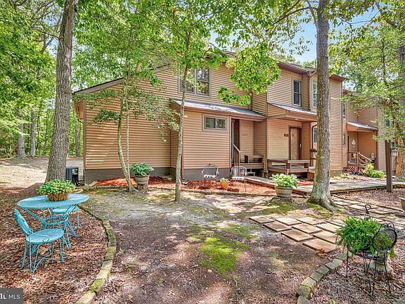 3rd image of 23342 Red Oak Ct