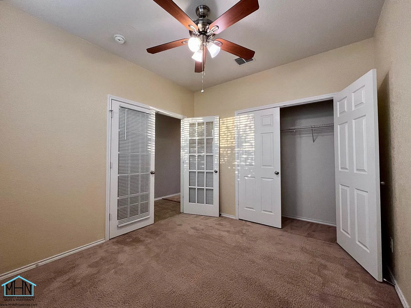 Beautiful 4-Bedroom 2-Bath Home in Bulverde Village, conveniently located just off TPC Parkway an... — Photo 4