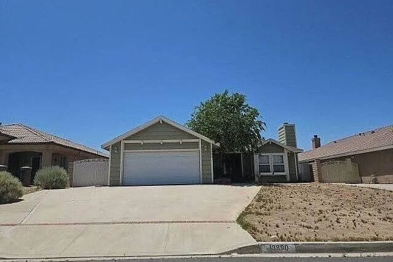 1st image of 13890 Evergreen Ln